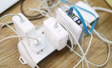 你的充電器，從買(mǎi)回來(lái)就一直不拔，真的安全嗎？